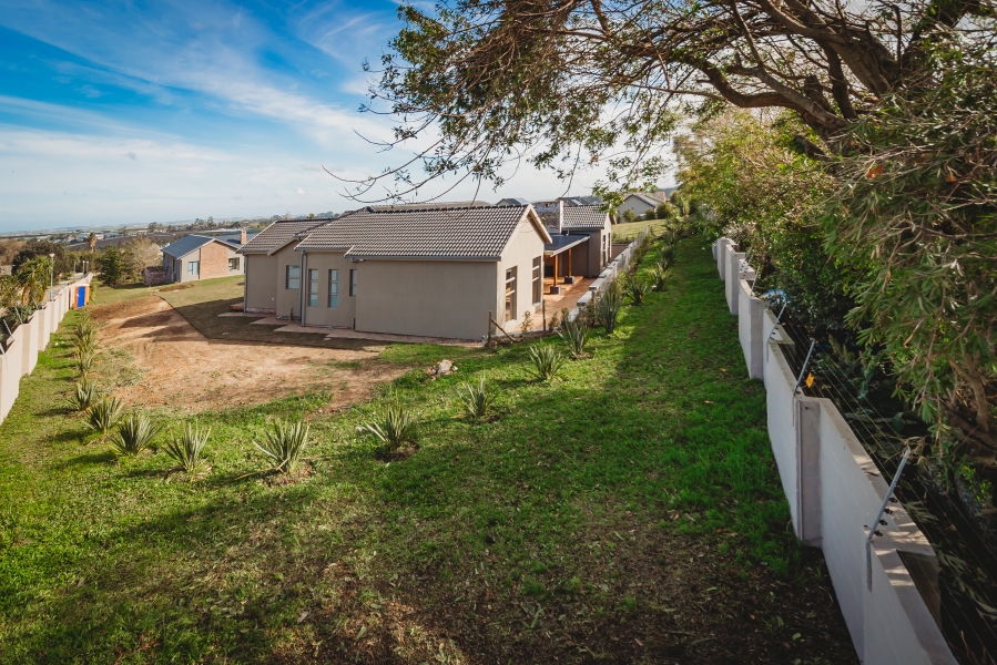 4 Bedroom Property for Sale in Blanco Western Cape